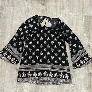 Xhilaration Black Floral Bell-Sleeve Tunic